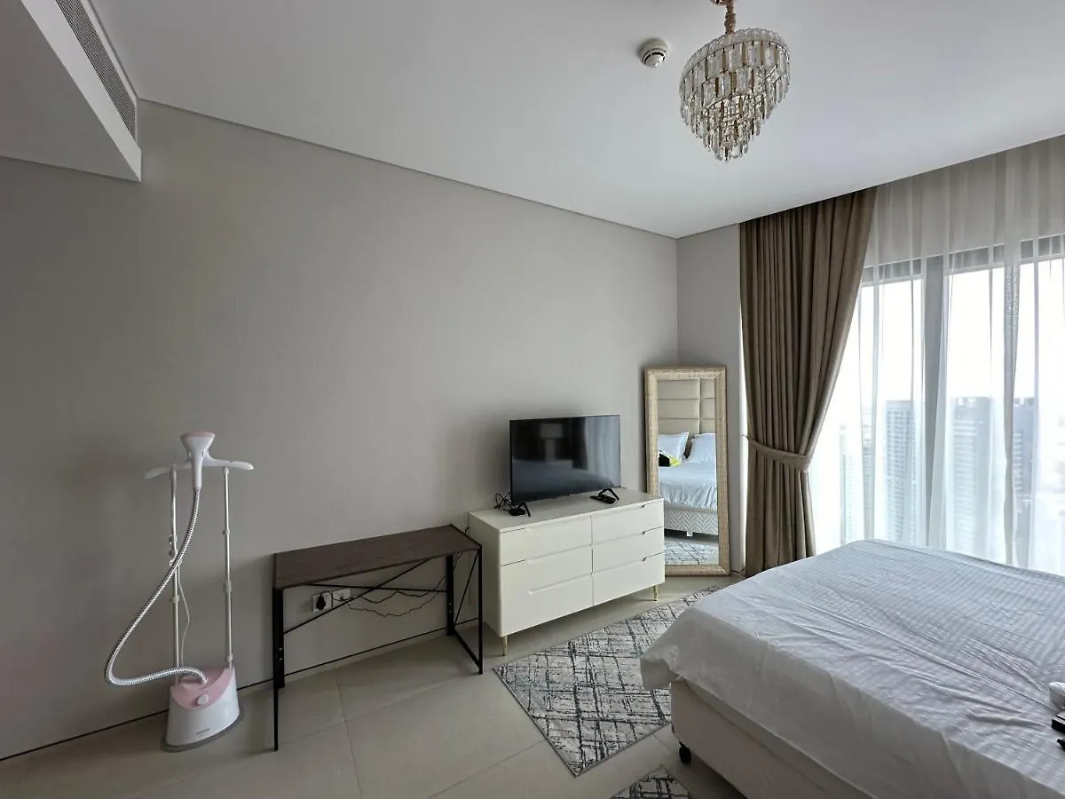Address Beach Residences Dubai 0*,